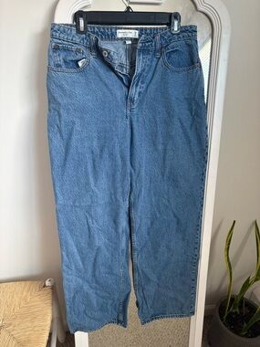 Abercrombie & Fitch The Loose High Rise